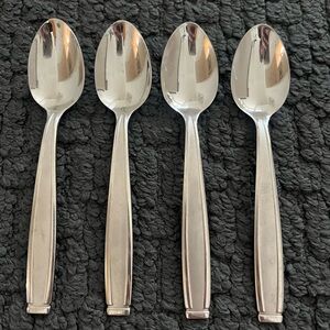 Satin Shasta Stainless ONEIDA SILVER Teaspoons (4)